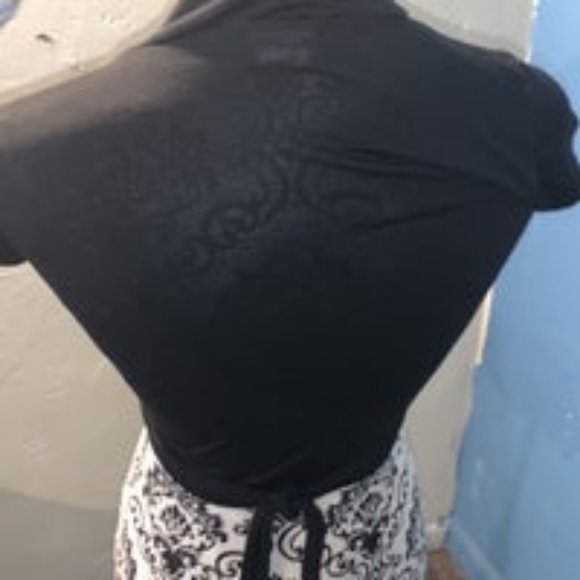 Women wrap around top - Picture 2 of 4